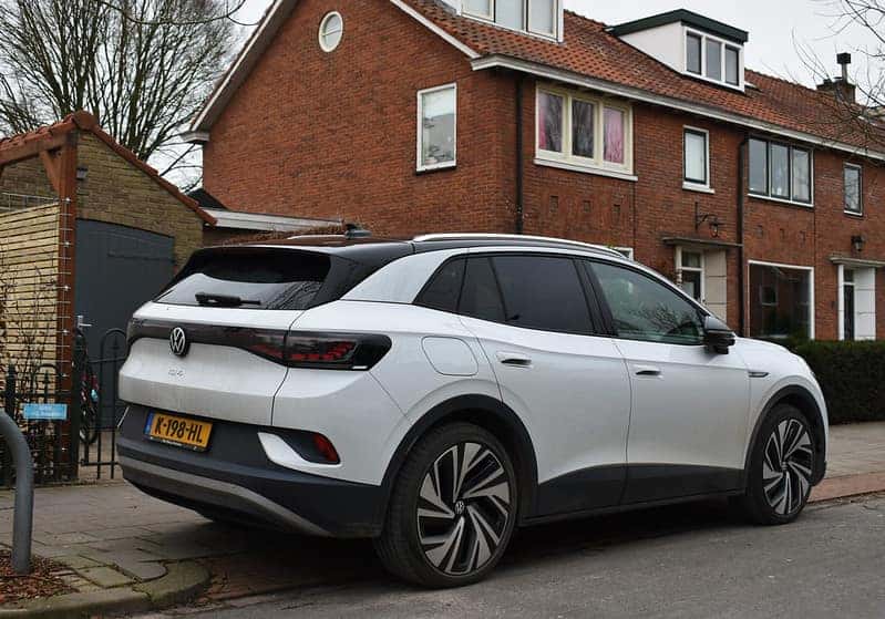 Electric vs Hybrid Vehicles 2022 (Explained) Volkswagen