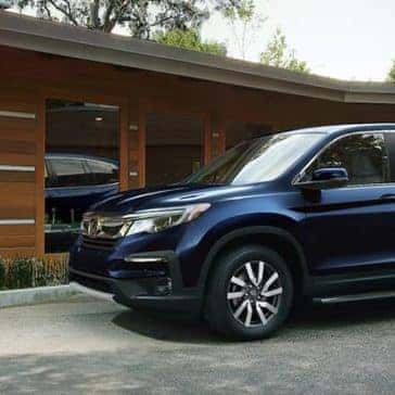 2020 Honda Pilot Parked in Driveway