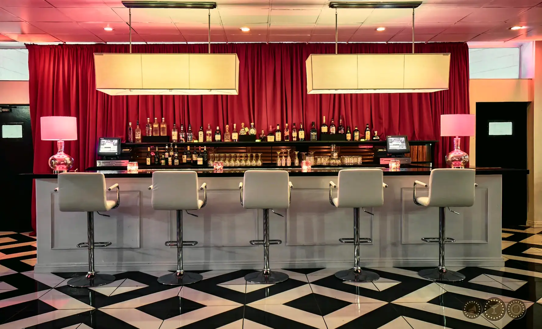Lost Shaker Bar and Grill