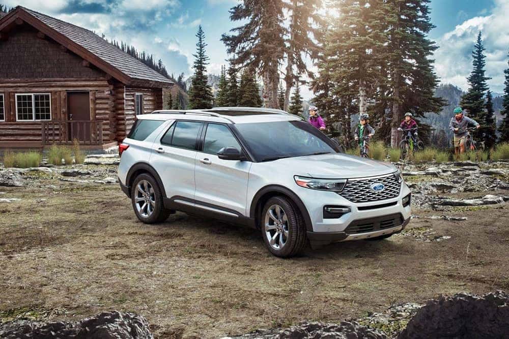 2020-Ford-Explorer-At-Cabin