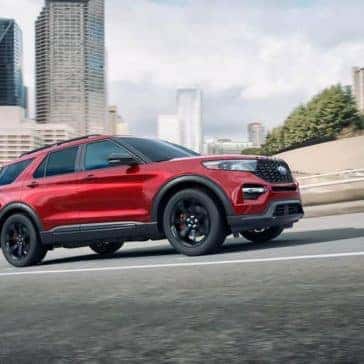 2020-Ford-Explorer-Driving