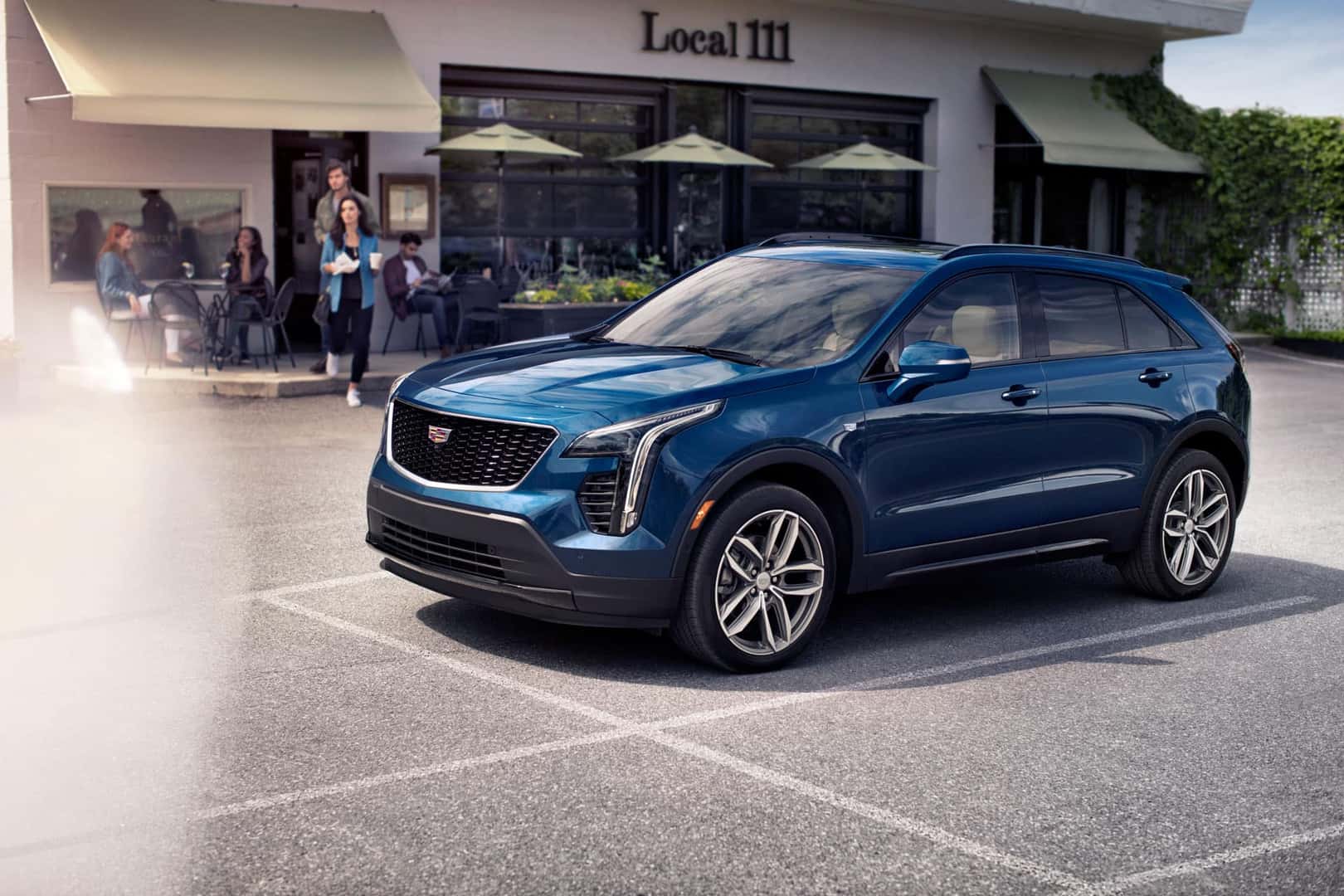 New ht. Кадиллак st4. Cadillac xt4 Blue. Cadillac xt4 Twilight Blue. Шевроле xt4.