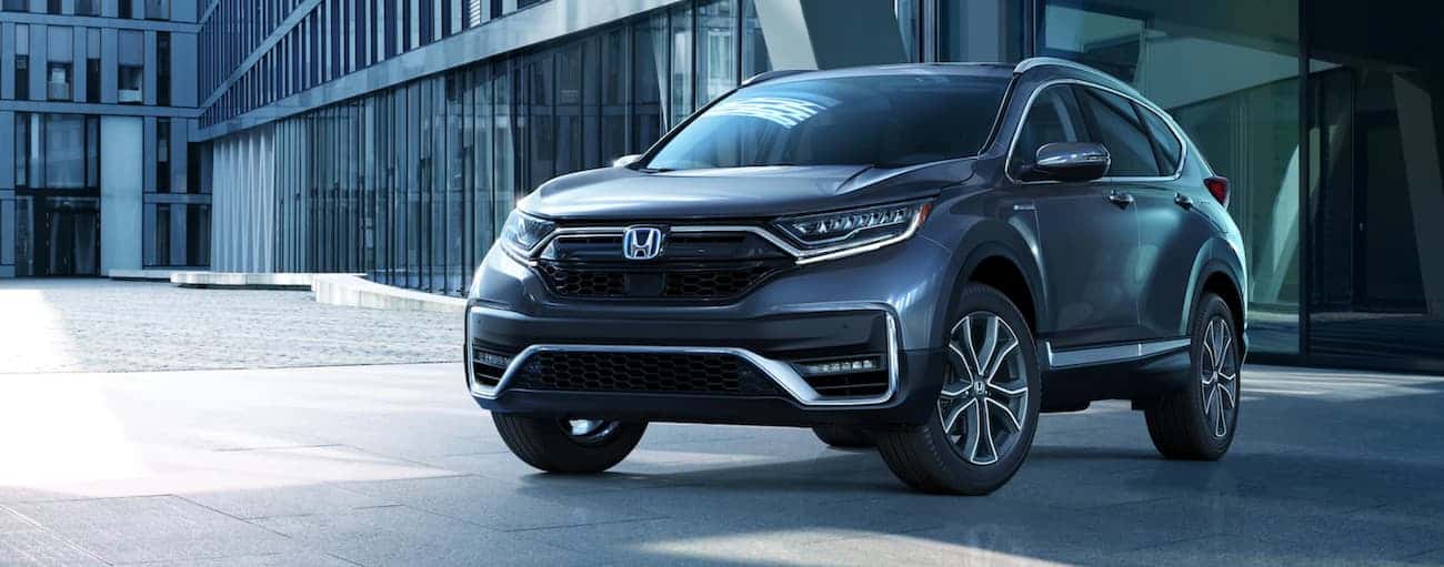 A 2020 Honda CR-V is shown for an online Honda CR-V sales event.