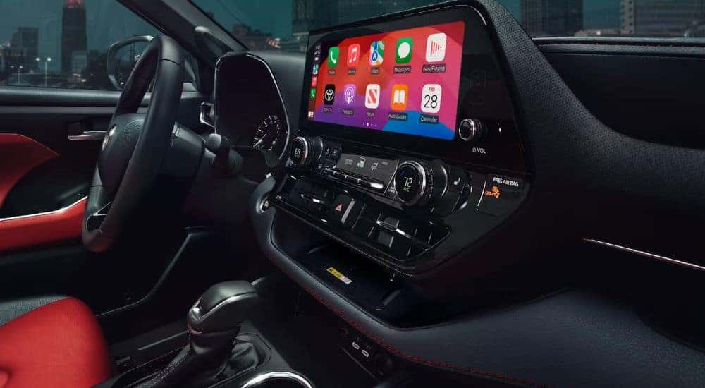 Infotainment and digital gauge cluster on a 2022 Toyota Highlander XSE for sale