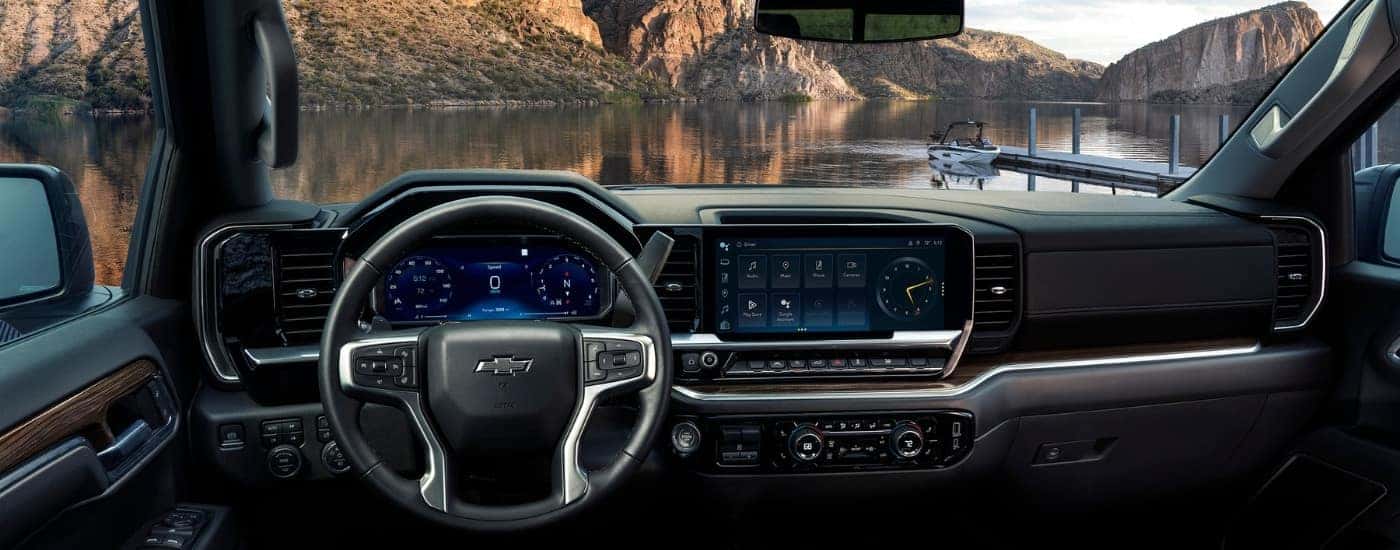 The interior of a 2024 Chevy Silverado 1500 for sale in Louisville.