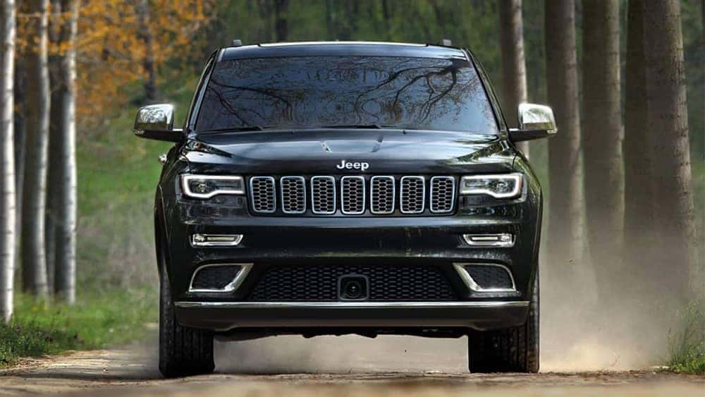2019 Jeep Grand Cherokee front end