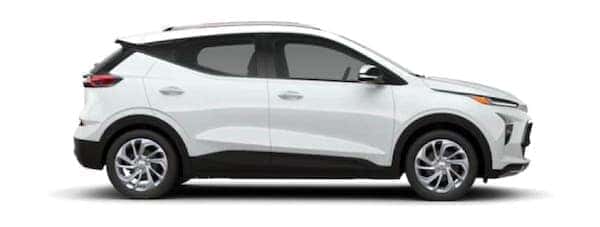 A white 2022 Chevy Bolt EUV is facing right.