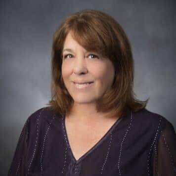 Darlene  Janora