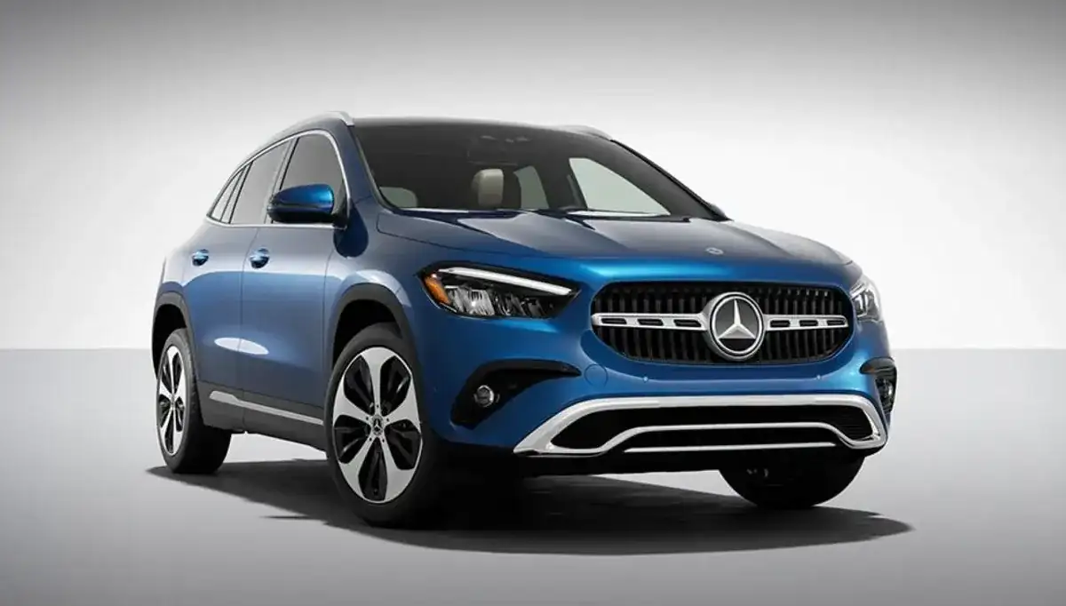 GLA 250 4MATIC SUV shown from a front three-quarter angle.