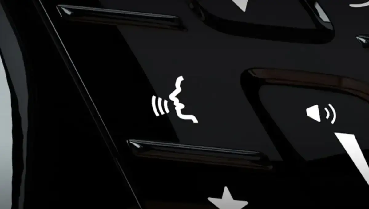 Central touchscreen displaying the voice assistant listening prompt.