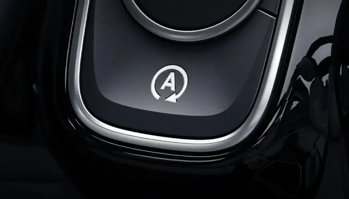 Drive program controls on the GLB centre console.