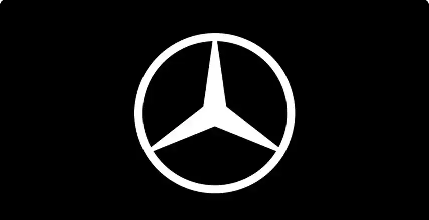 Body-color rear spoiler fitted to the trunk lid of the E 350 4MATIC Sedan.