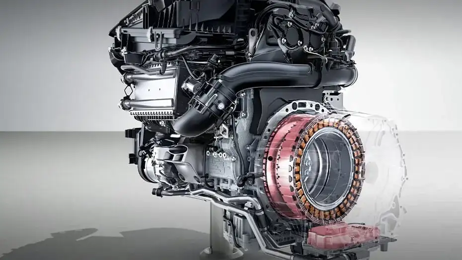 The 2.0L inline-4 turbo engine with mild hybrid drive fitted to the GLC 300 4MATIC&reg; SUV.
