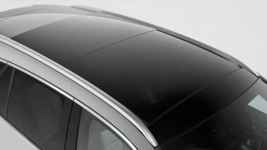Overhead view of the GLC 300 panorama roof and its full-length glass panels.