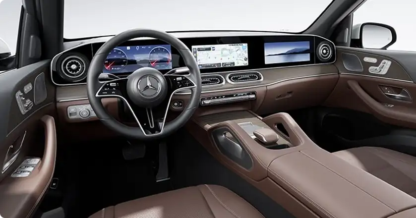 GLE cockpit with the cross-cabin MBUX Superscreen and brown leather seats