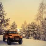 Jeep Wrangler in snow