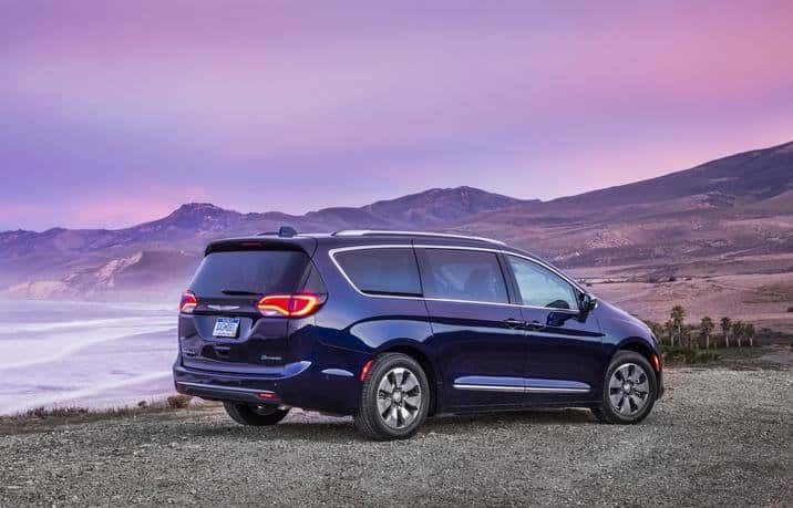 Chrysler Pacifica Named Crossover of the Year, What Can’t The Pacifica Do?