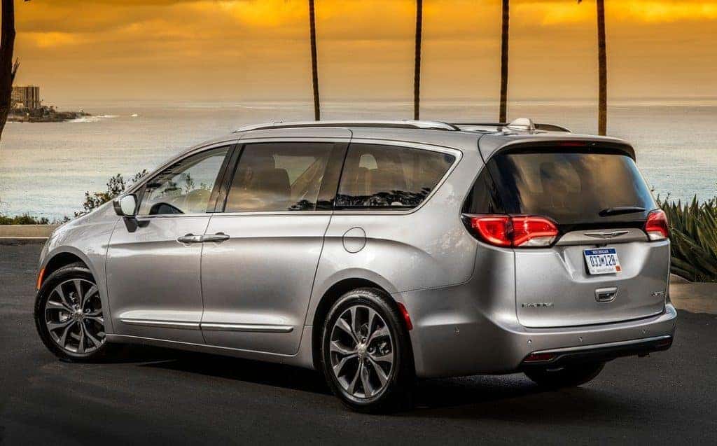 Chrysler store 2019 minivan