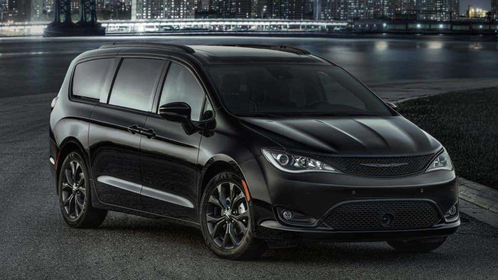 2020 store chrysler minivan