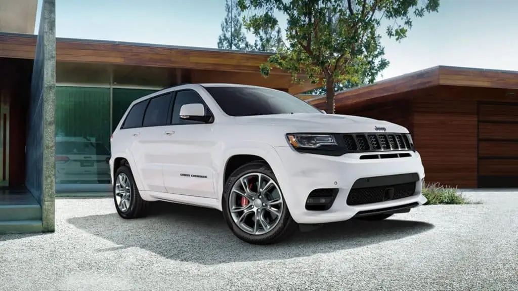 The 2021 Jeep Grand Cherokee Gets One Last Hurrah