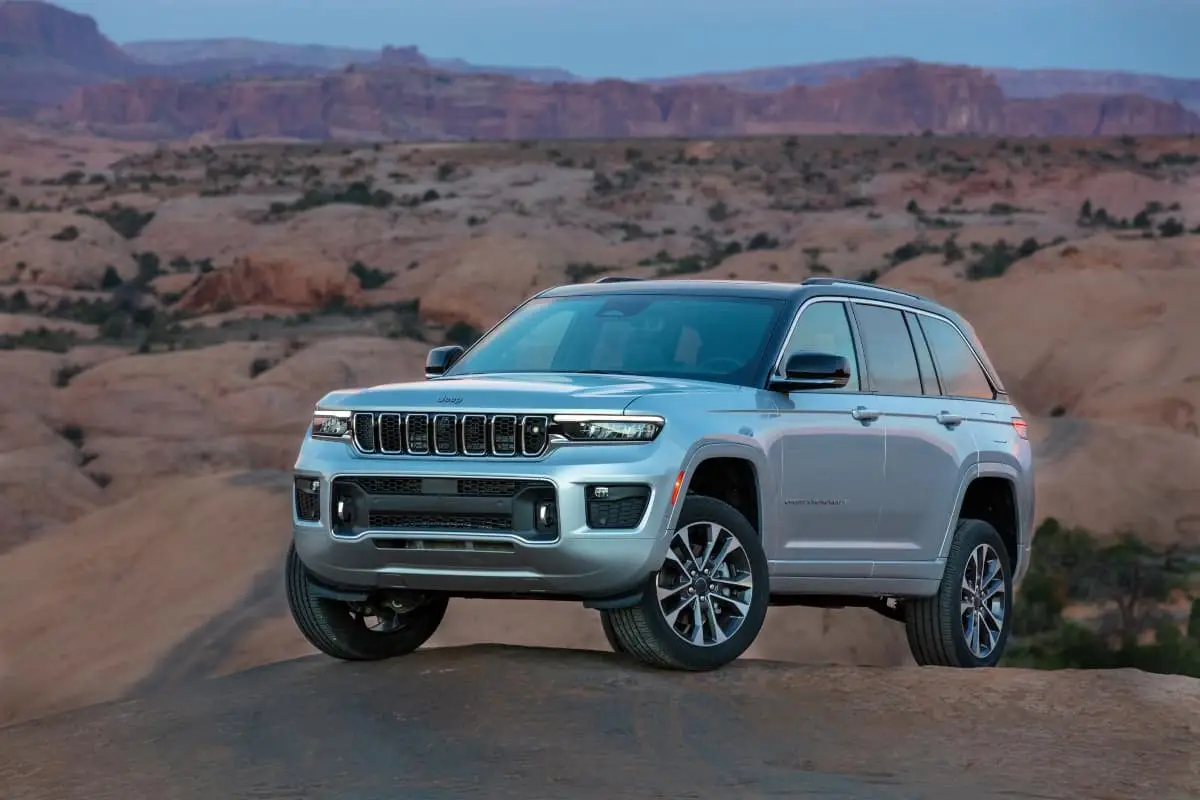 New 3.0-L Inline-Six Engine Reportedly Coming to Jeep Vehicles