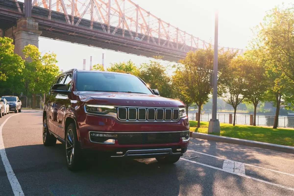 2024 Jeep Wagoneer vs. 2025 Chevy Tahoe