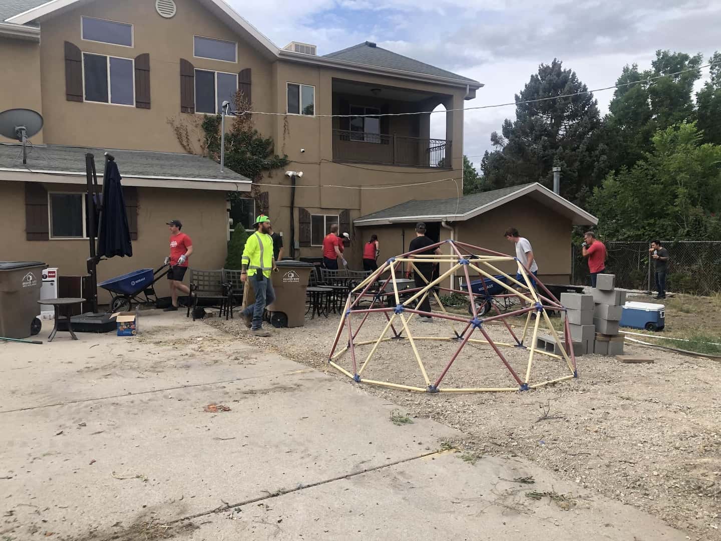 Ken Garff Lehi – Holding Out Help