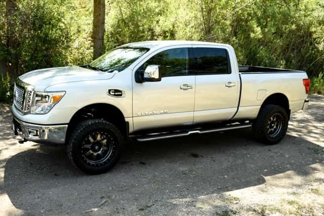 Nissan Titan