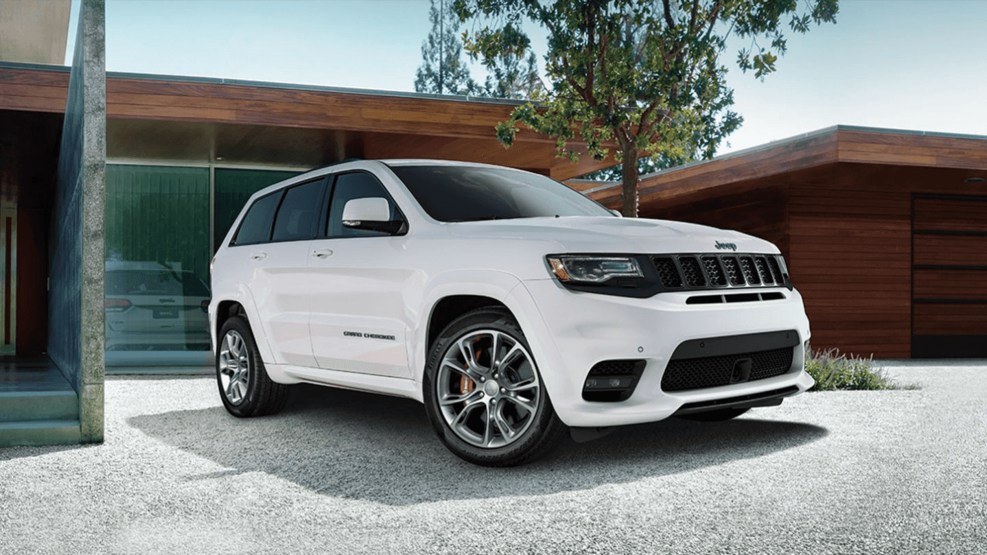 2020 Jeep Grand Cherokee parked at home