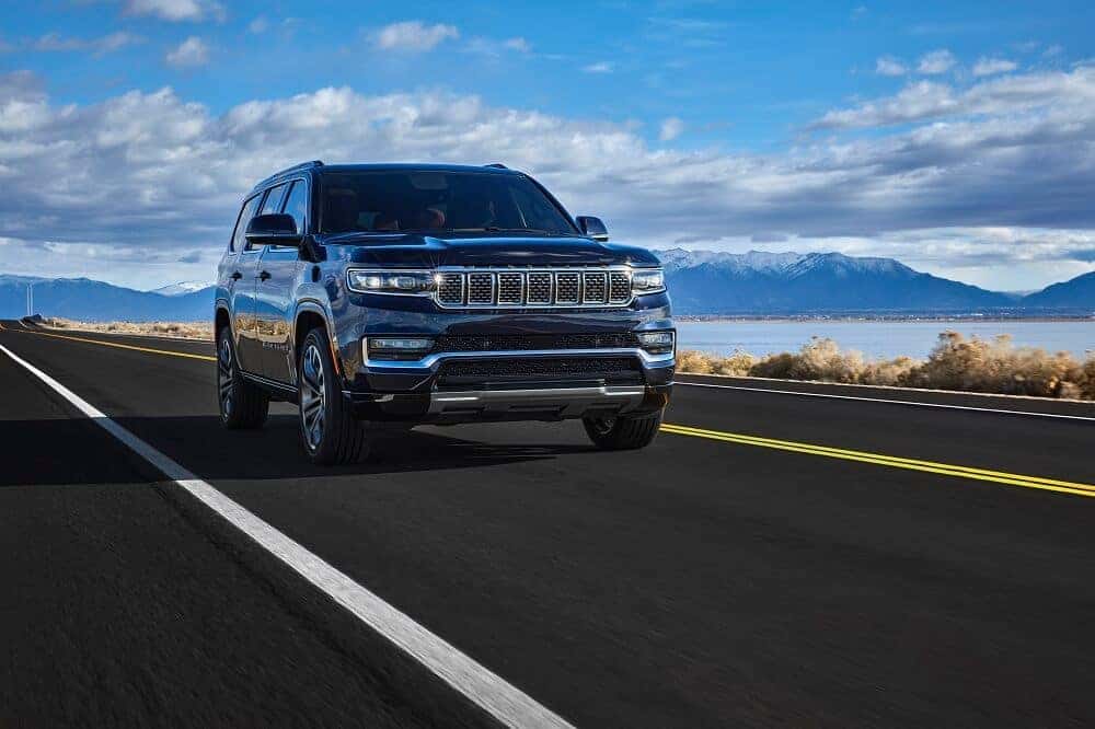 Wagoneer Review Fenton MI LaFontaine CDJR of Fenton