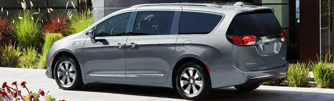 2019 Chrysler Pacifica Vs Honda Odyssey For Villa Park Larry