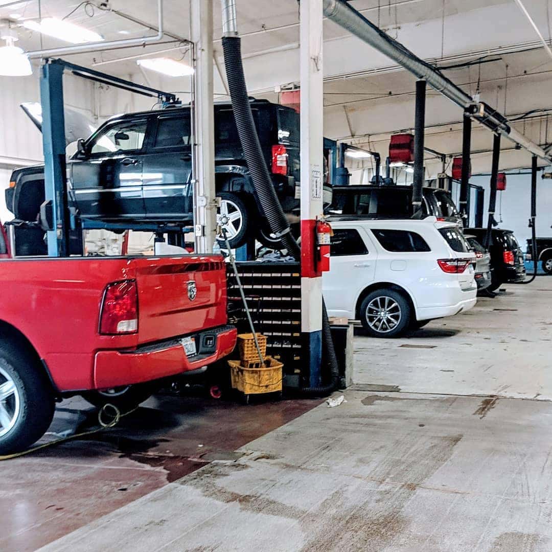 CDJR Dealer in Lombard, IL Larry Roesch Chrysler Jeep Dodge RAM