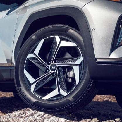 19-inch alloy wheels