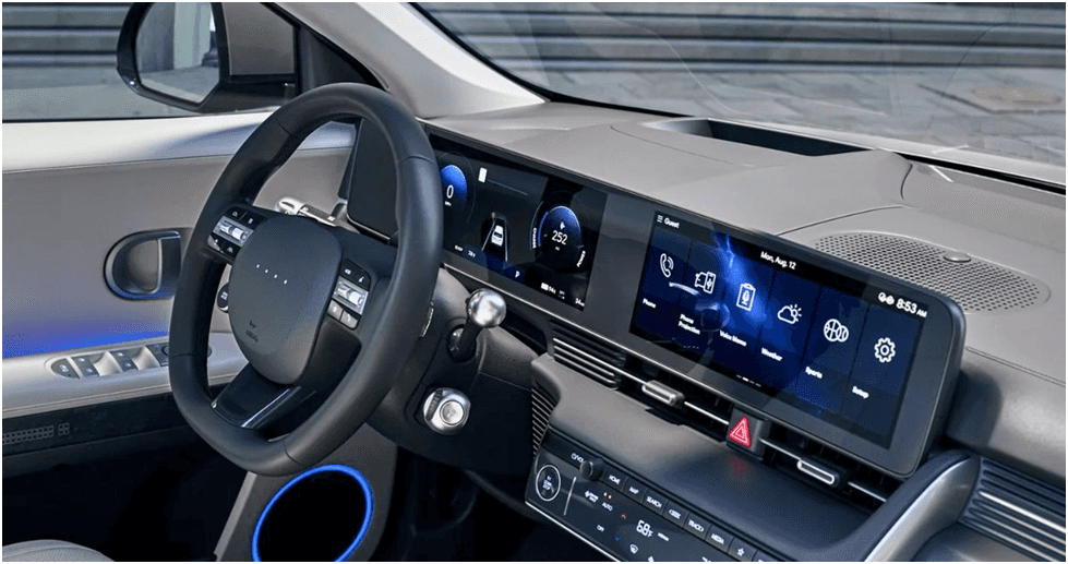 Connected-Car-Navigation-Cockpit