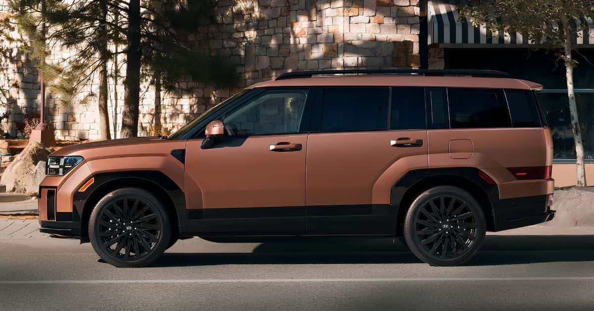 Explore the 2026 Hyundai Santa Fe trim levels at Lithia Hyundai of Reno. Compare SE, SEL, XRT, Limited, and Calligraphy features built for Reno, NV drivers.