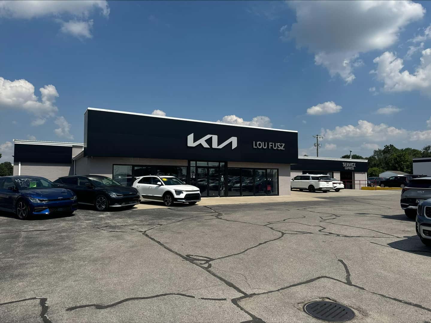 Lou Fusz Kia Terre Haute Service Center