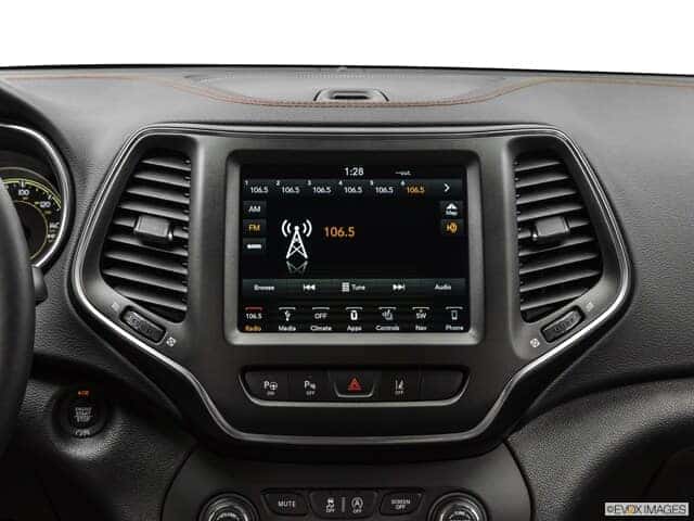 2020 Jeep Cherokee Technology Features