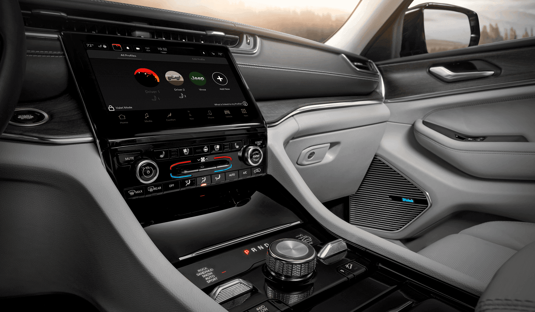 Jeep Grand Cherokee L Interior Technology