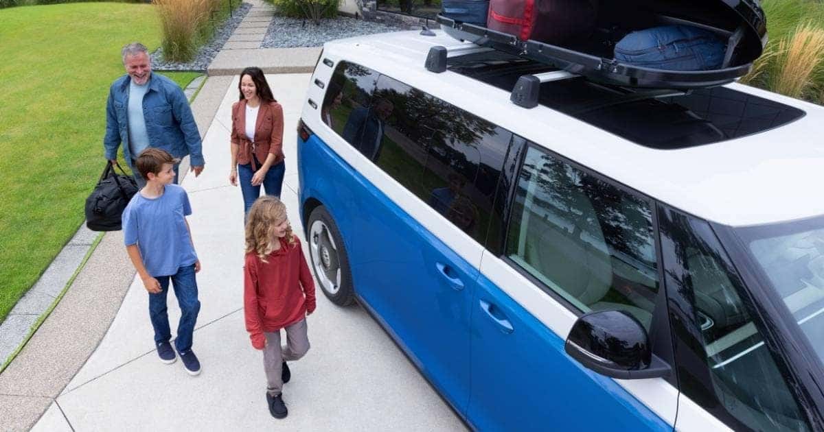 Volkswagen ID. Buzz vs Chrysler Pacifica Hybrid