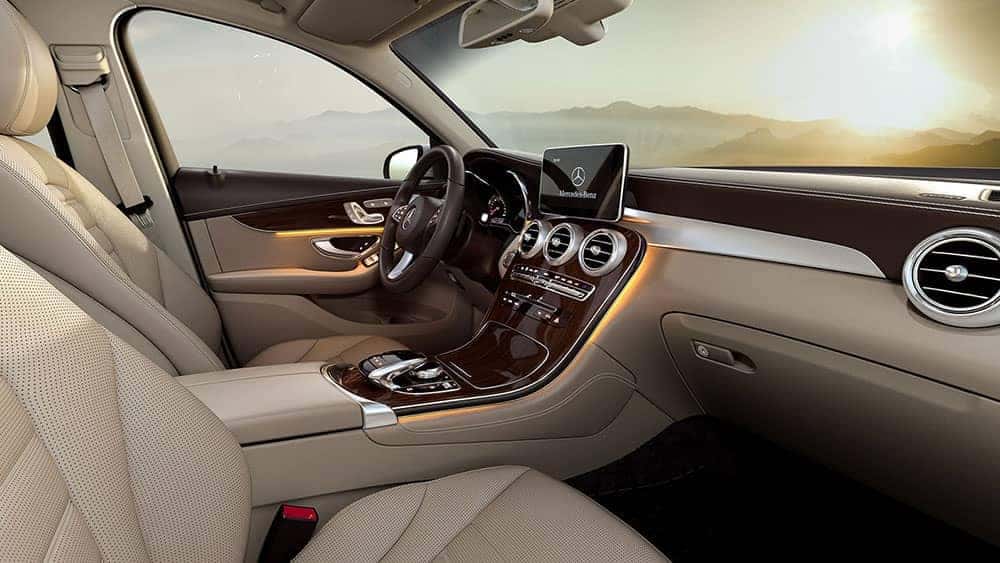 2019 Mercedes-Benz GLC dashboard
