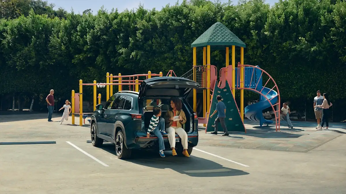 2027 VW Atlas Hands-Free Easy Open Liftgate and Cargo Capacity in Irmo, SC
