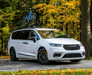 Chrysler Pacifica at Midway in Kearney, NE