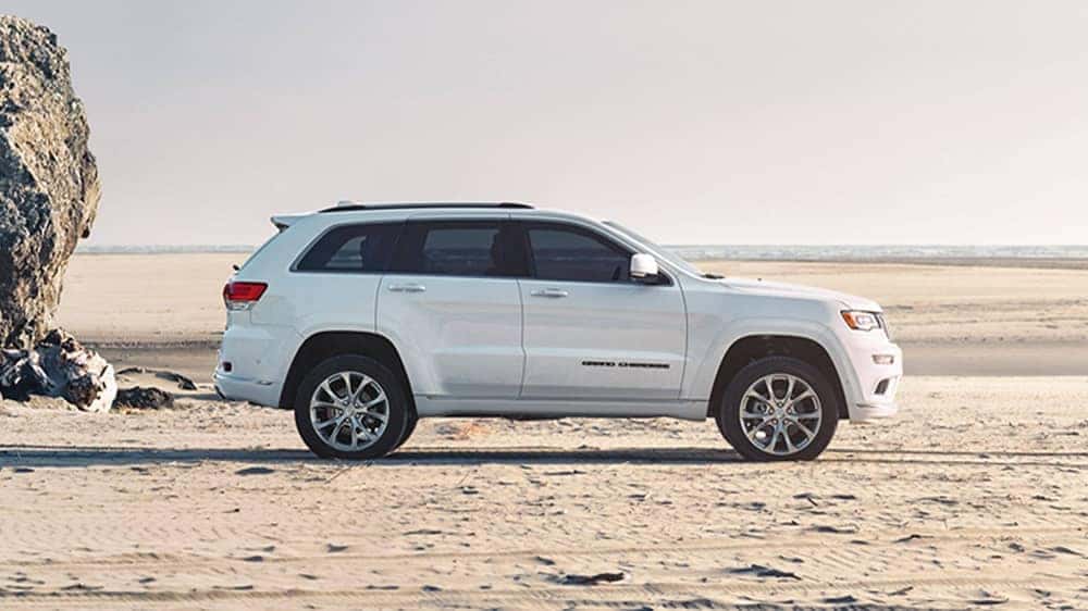 2020-Jeep-Grand-Cherokee-Side-View - Midway Chrysler Dodge Jeep Ram
