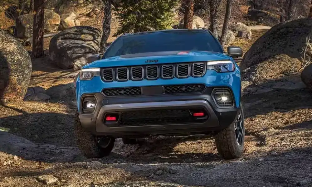 2026 Jeep Compass exterior with seven-slot grille and LED lighting