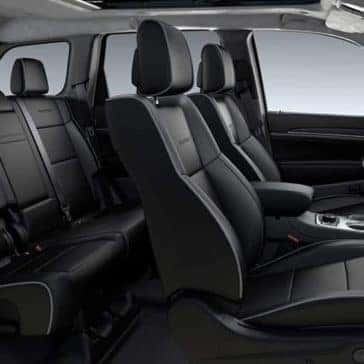 2019-Jeep-Grand-Cherokee-front-and-rear-seating