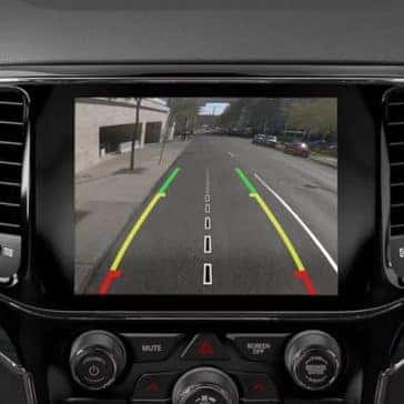 2019-Jeep-Grand-Cherokee-rearview-camera