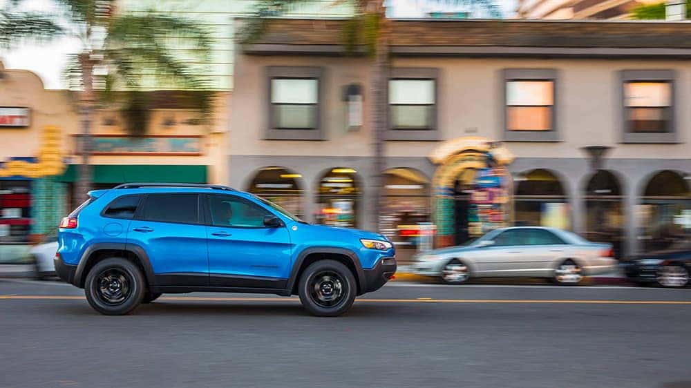 2020-Jeep-Cherokee-Side-View