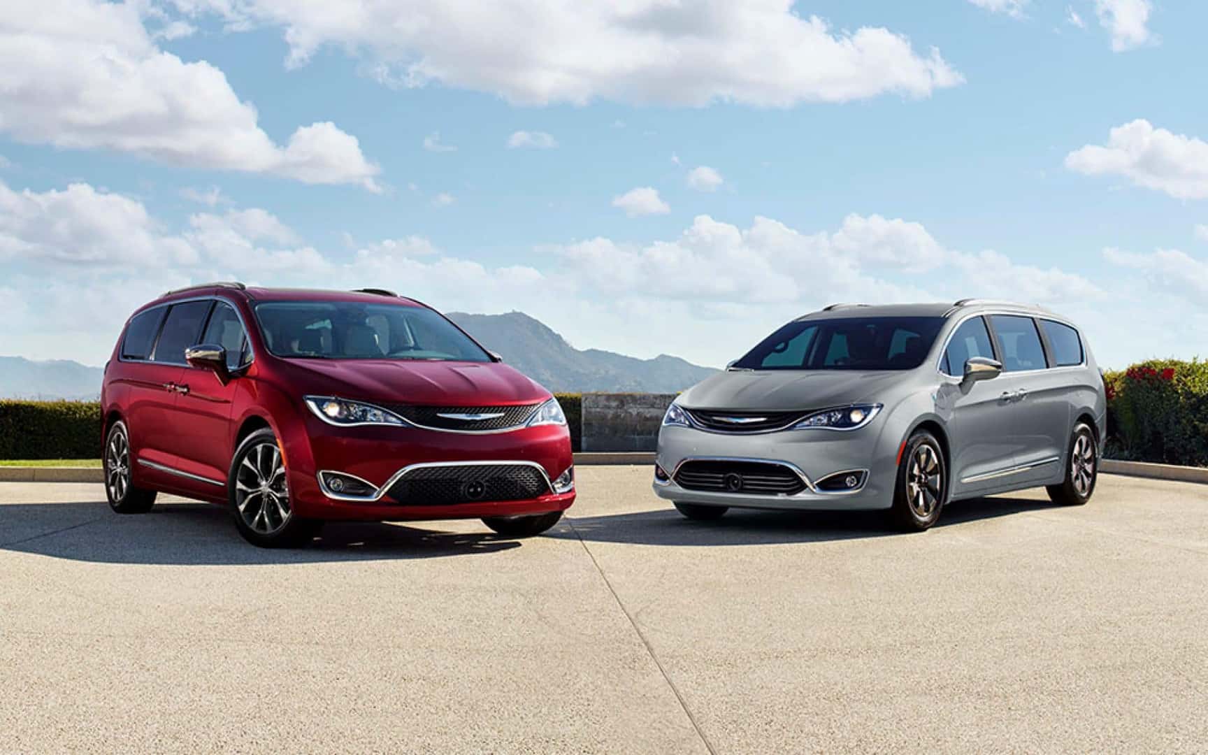 2025 Chrysler Pacifica Limited photo 2