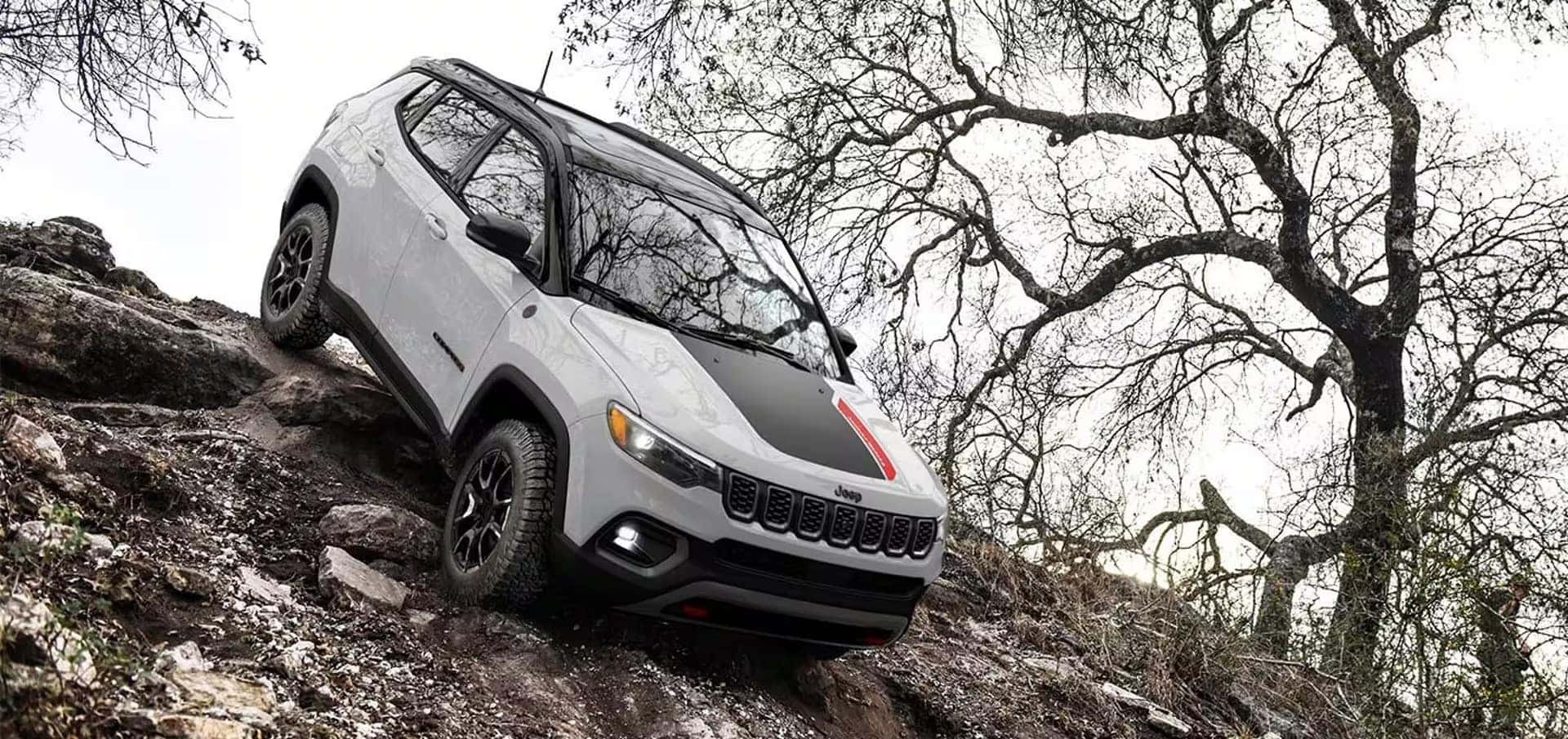 my24-jeep-compass-gallery-expanded-10-P