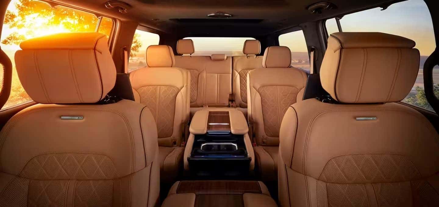 2024 Jeep Grand Wagoneer Interior 